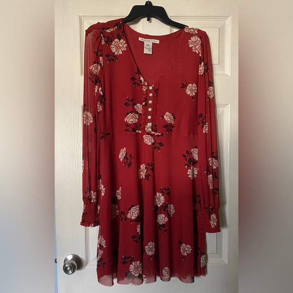 American Rag v-neck red dress with off-white flower pattern Size XXL juniors - Picture 2 of 7